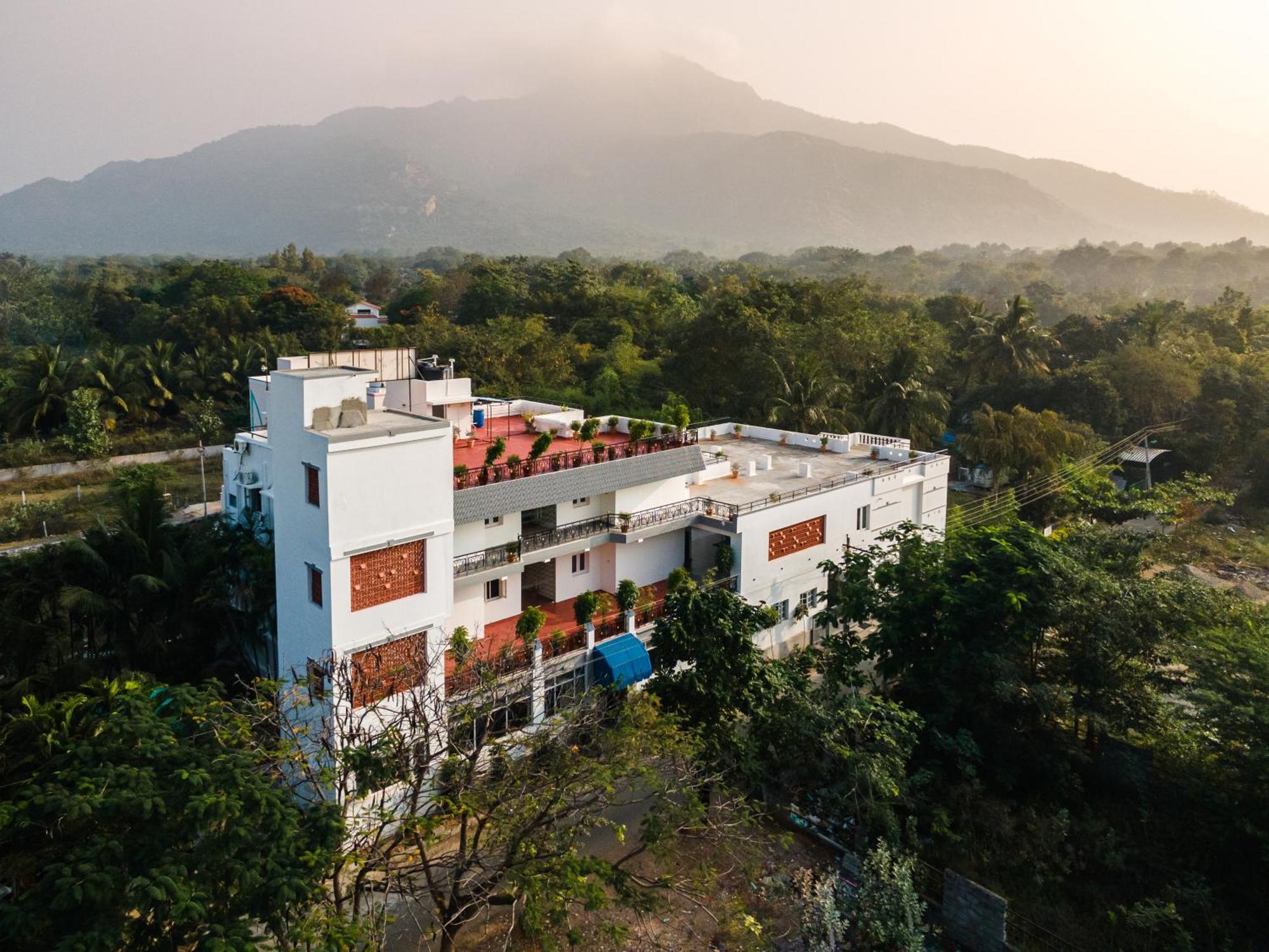 Aashreya Suites Tiruvannāmalai Exteriér fotografie