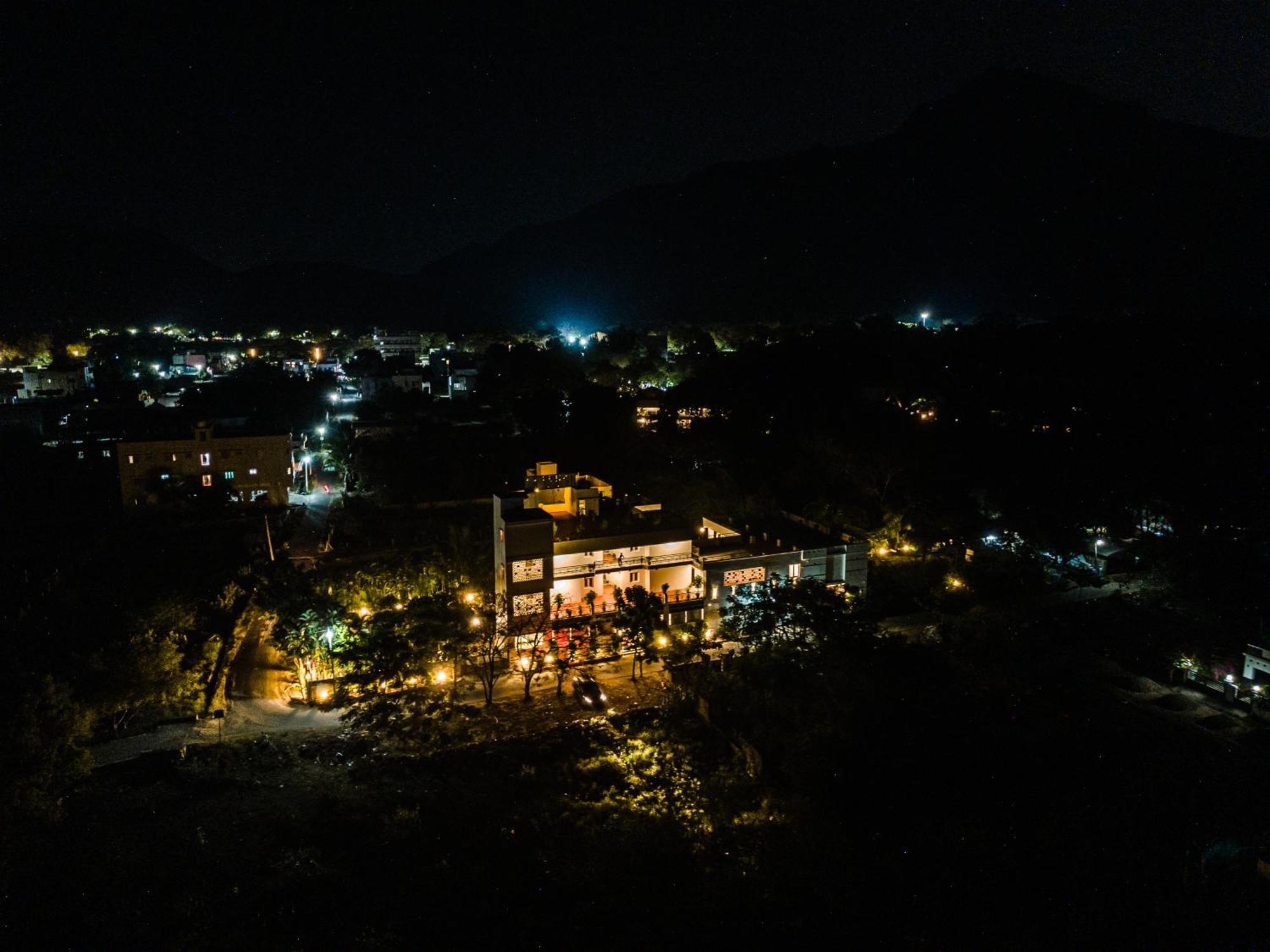 Aashreya Suites Tiruvannāmalai Exteriér fotografie